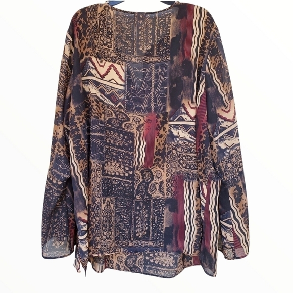 Studio C Plus sz 26 / 28 Tribal print sheer bell sleeve Earthy tones tunic - Picture 2 of 14